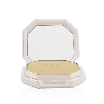 Fenty Beauty de Rihanna Pro Filt'R Soft Matte Powder Foundation